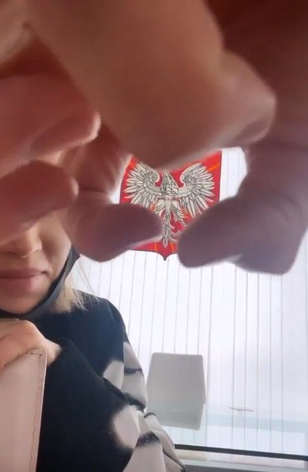 Maffashion i Sebastian Fabijański w urzędzie stanu cywilnego podają imiona syna