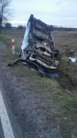 Karambol z udziałem trzech pojazdów. Lądowało Lotnicze Pogotowie Ratunkowe