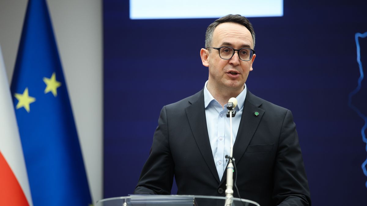  Minister infrastruktury Dariusz Klimczak 