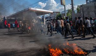 Gangi terroryzują Haiti. USA ewakuują swój personel