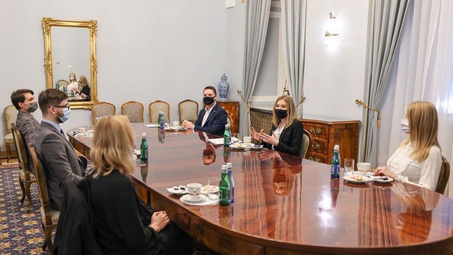 Kinga Duda organizuje w Pałacu Prezydenckim spotkania z młodzieżą