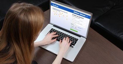 Zakaz handlu bronią na Facebook'u. Władze portalu reagują na rozporządzenie Baracka Obamy
