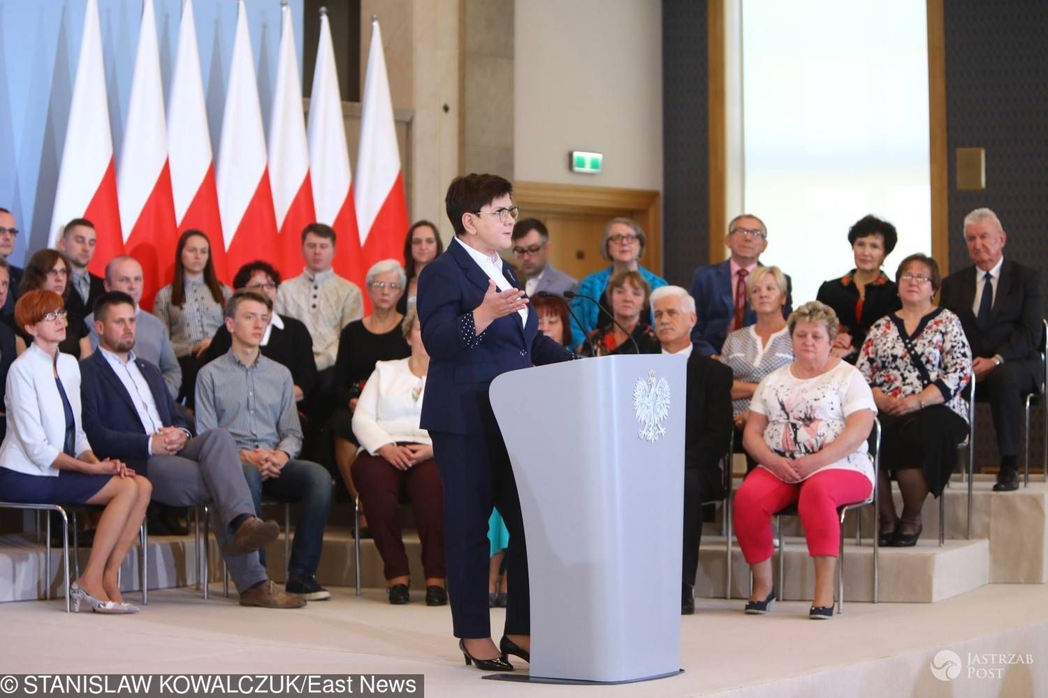 Konferencja Beaty Szydło - metamorfoza pani premier