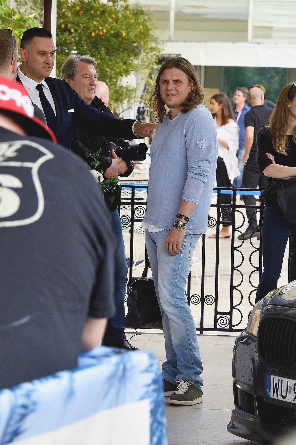 Piotr Woźniak-Starak przyjechał na festiwal w Cannes 2019 luksusowym autem