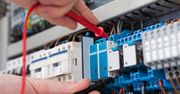 Awaria instalacji elektrycznej w domu. Kiedy samemu podjąć się naprawy?
