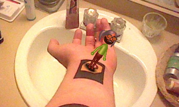 Niestandardowy tatuaż prawdziwego fana Nintendo 3DS [wideo]