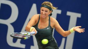 WTA Marbella: Nieszczęście Azarenki, Pennetta gra dalej