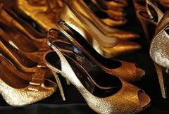 Złote buty - trend na karnawał 2014!
