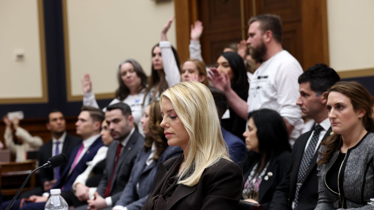 Pam Bondi zeznawała ws. afery Epsteina