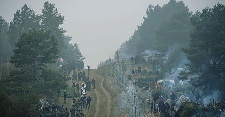 Jakub Kumoch: gra Putina może się skończyć wchłonięciem Białorusi przez Rosję.