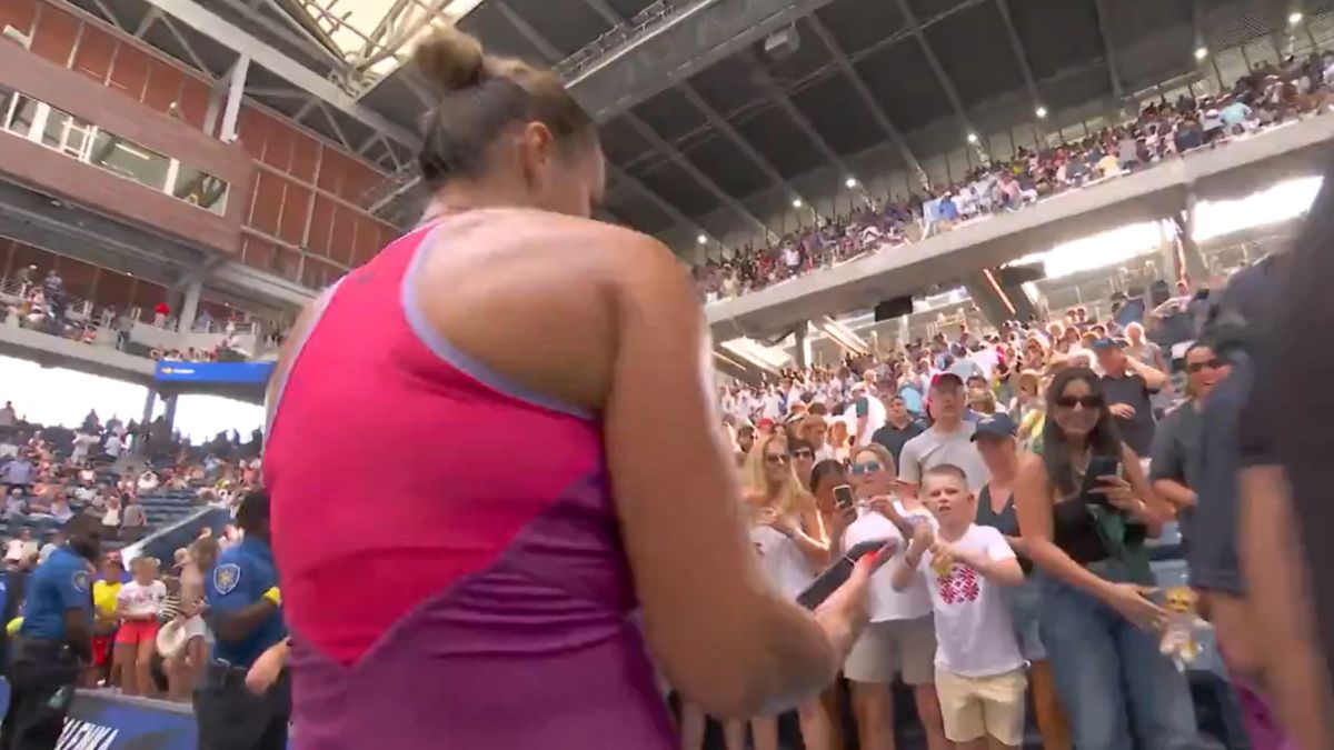 Zdjęcie okładkowe artykułu: Twitter / US Open Tennis / Aryna Sabalenka skierowała się w stronę trybun