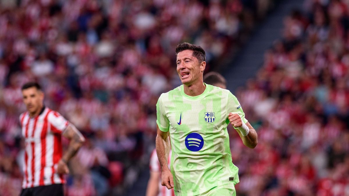 PAP/EPA / Javier Zorrilla / Na zdjęciu: Robert Lewandowski