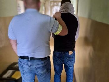 Tczew: 30-latek zniszczył ławkę. Wandal działał w warunkach recydywy