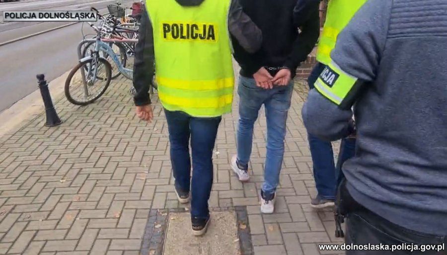 Wrocław. Oszustwa z wykorzystaniem Blika mają się dobrze. 20-latek w rękach policji