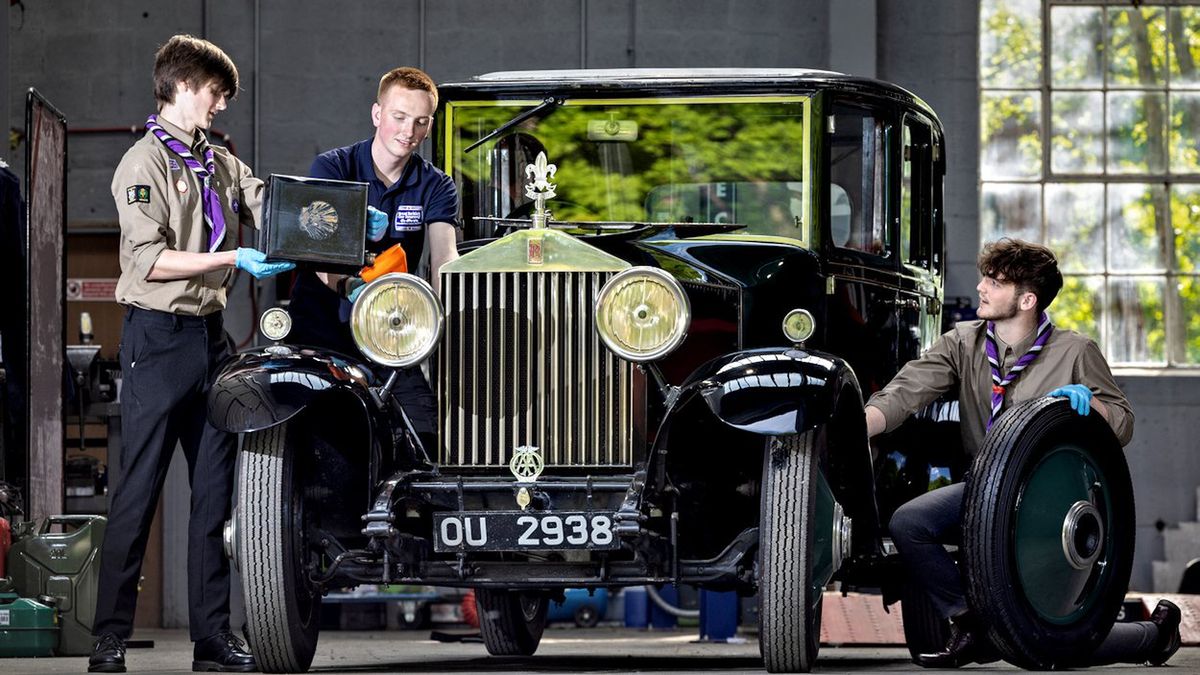 Rolls-Royce obecnie stanowi część kolekcji The Great British Car Journey w Derbyshire