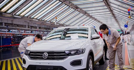 Volkswagen walczy z koronawirusem. Wydłuża przestój w swoich fabrykach do 9 kwietnia