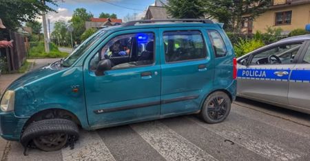 Jechali do sklepu z uszkodzonym kołem. Oboje byli pijani