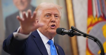 Trump ogłasza nowe cła. "Zaczniemy od wszystkich krajów"