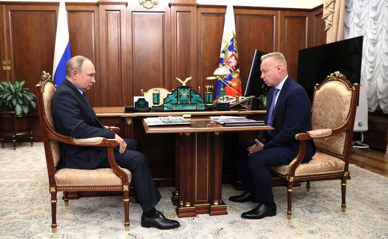 Dmitrij Mazepin żyje w bliskich relacjach z Władimirem Putinem