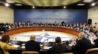 NATO: Nasze decyzje nie są groźbą wobec Rosji