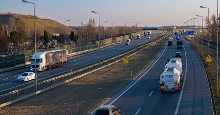 Brak paliwa na stacjach na A2. Na MOP-ach udostępnią kanistry
