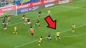Kapitalny gol dla Arki, a potem prowokacja. Wychowanek skarcił Pogoń [WIDEO]