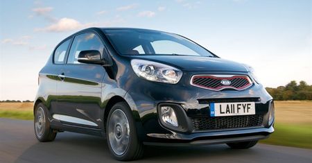 Nadjeżdża Kia Picanto 3D