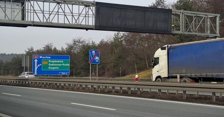 Odcinkowy pomiar prędkości w nowym miejscu. Już wystawia mandaty