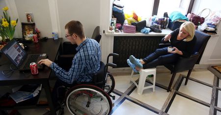 Rodzice niepełnosprawnych dzieci zawieszają sejmowy protest