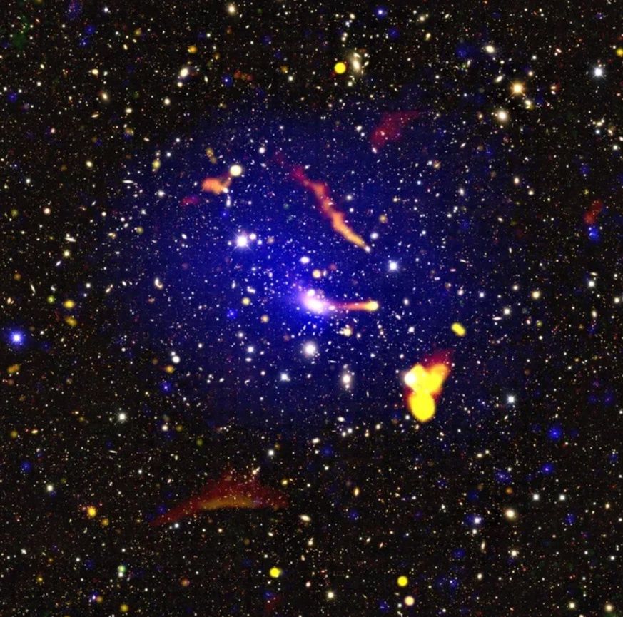 Zderzająca się gromada Abell 3266 widziana w całym widmie elektromagnetycznym, wykorzystująca dane z ASKAP i ATCA 