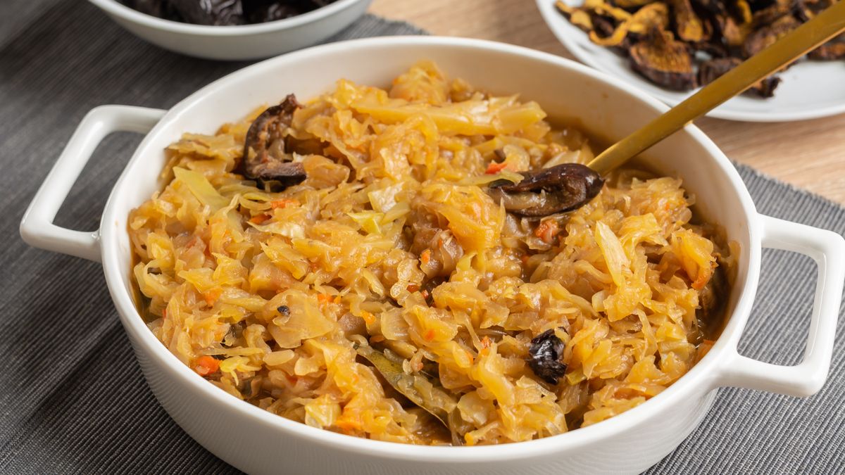 Ile gotować kiszoną kapustę?