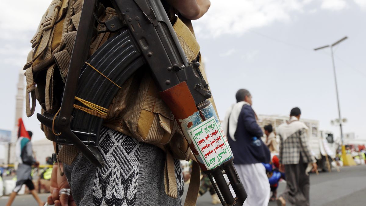 SANA'A, YEMEN - MAY 9: Yemen's Houthi supporters participate in a demonstration staged against Israel and the US president Donald Trump on May 9, 2025 in Sana'a, Yemen. US President Donald Trump announced on Tuesday that they will stop bombing the Houthis in Yemen, after the group agreed to stop interrupting important shipping lanes in the Middle East. (Photo by Mohammed Hamoud/Getty Images)