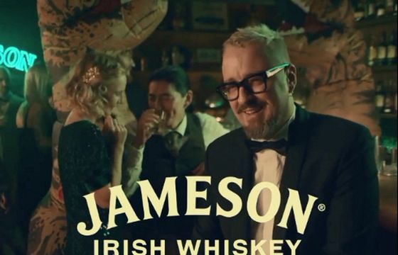 „Szukaj swoich” w nowej platformie whisky Jameson. Ambasadorem Piotr "Kędzior" Kędzierski