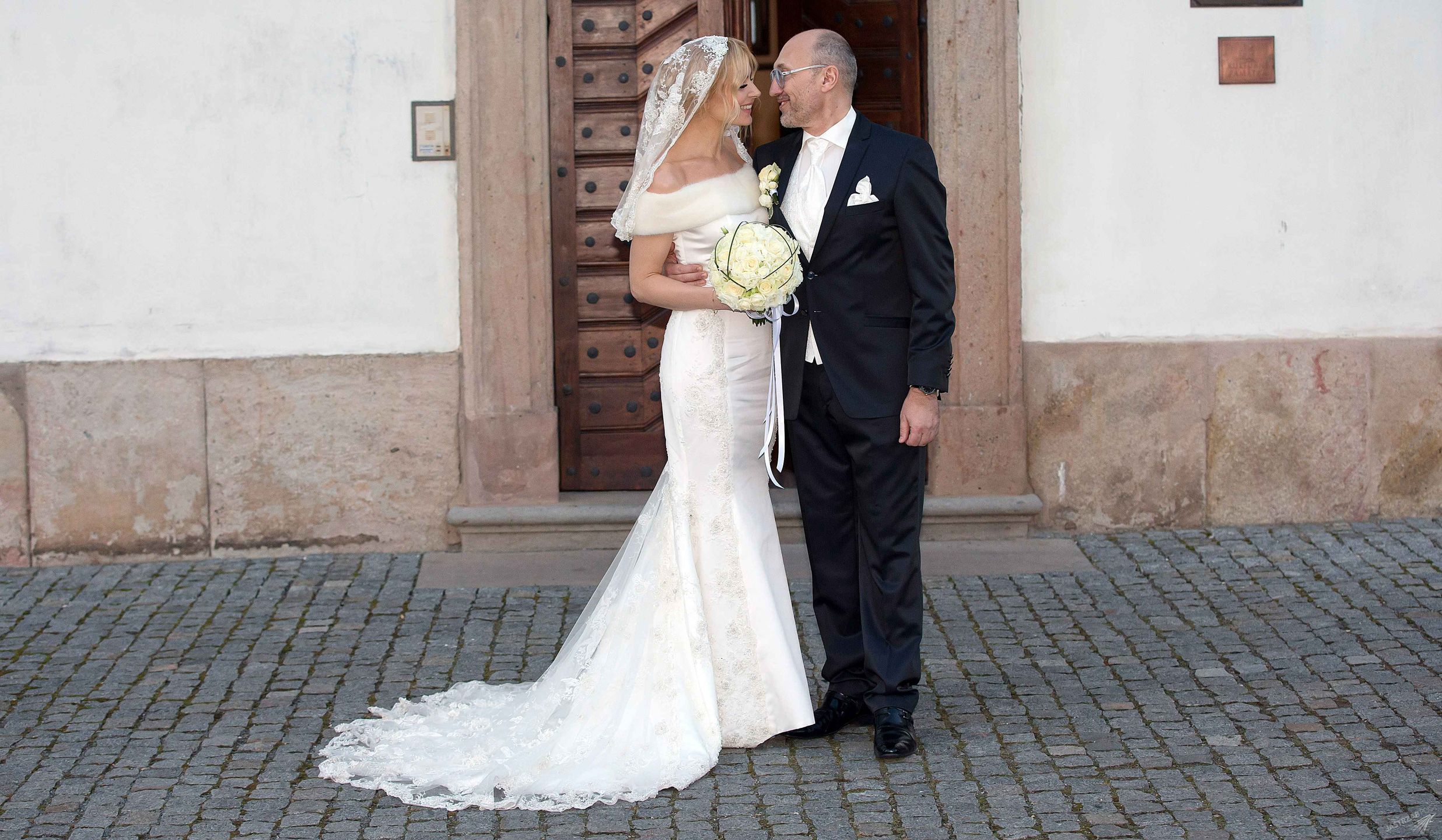 Halina Mlynkova, Leszek Wronka
Fotografia: X-Media