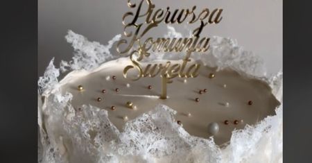 Zrobiła tort komunijny, który wygląda jak sukienka. Internauci pieją z zachwytu