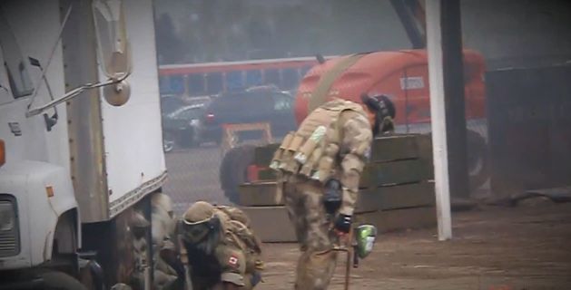Popularna mapa Nuketown na żywo, ale z nieprawdziwymi pistoletami