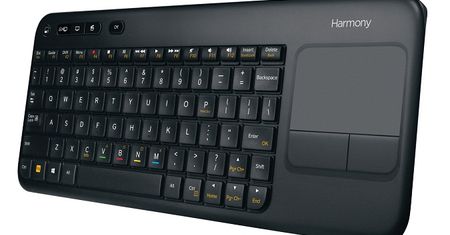 Logitech Harmony Smart Keyboard. Inteligentne telewizory też potrzebują klawiatur