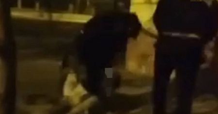 Brutalne pobicie nastolatka zarejestrowane na filmie. Policjanci dotarli do pokrzywdzonego 18-latka
