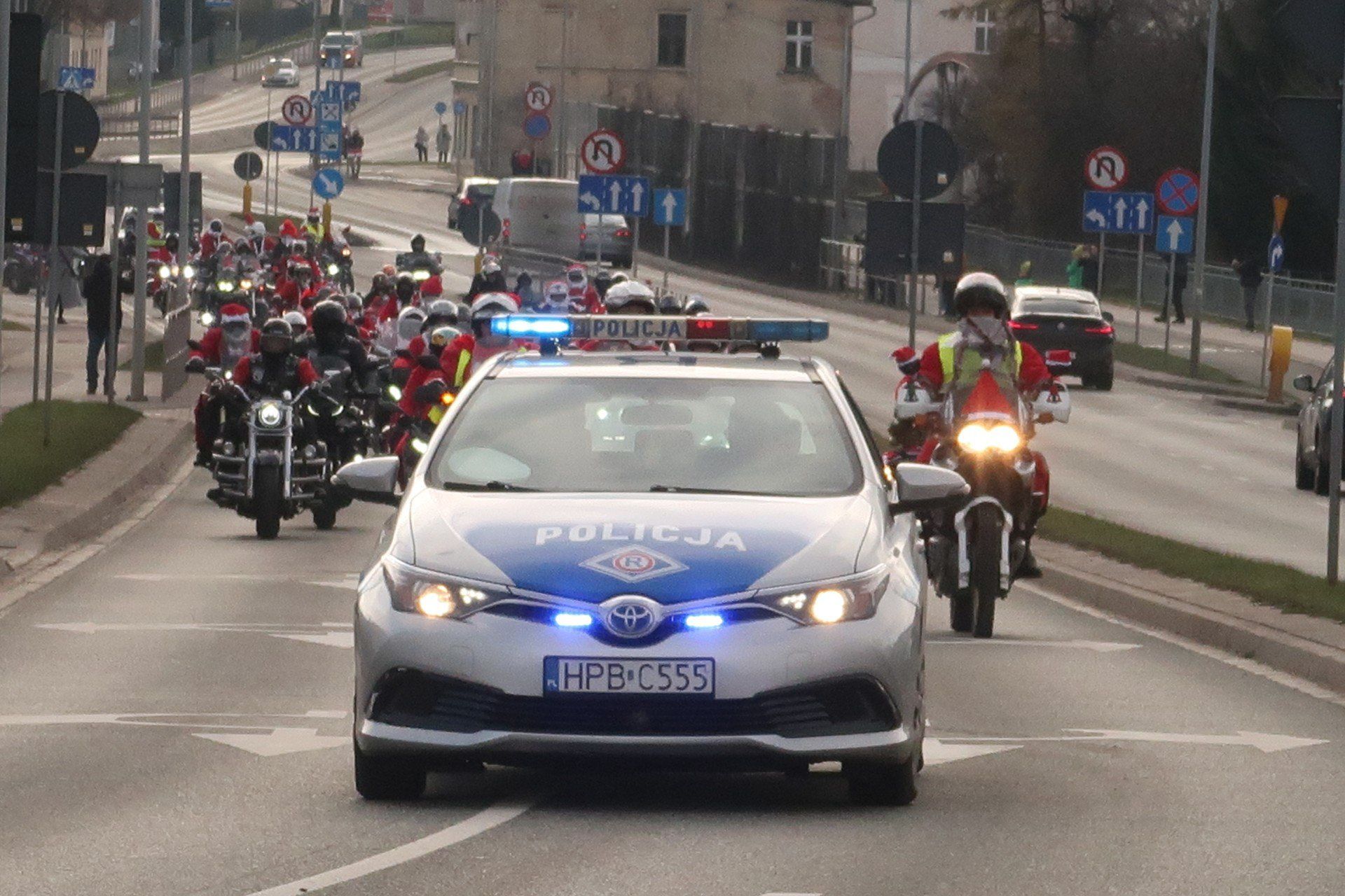 MotoMikołaj 2025: Parada Moto Mikołajów Wałbrzych