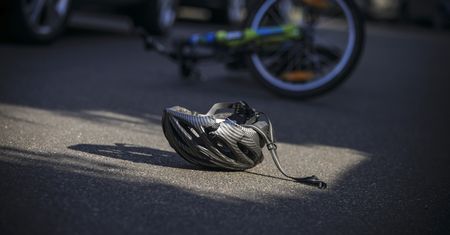 Śmiertelne potrącenie rowerzysty. Szukają sprawcy