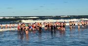 Mielno: Niedzielna kąpiel morsów. Chętnych nie brakowało