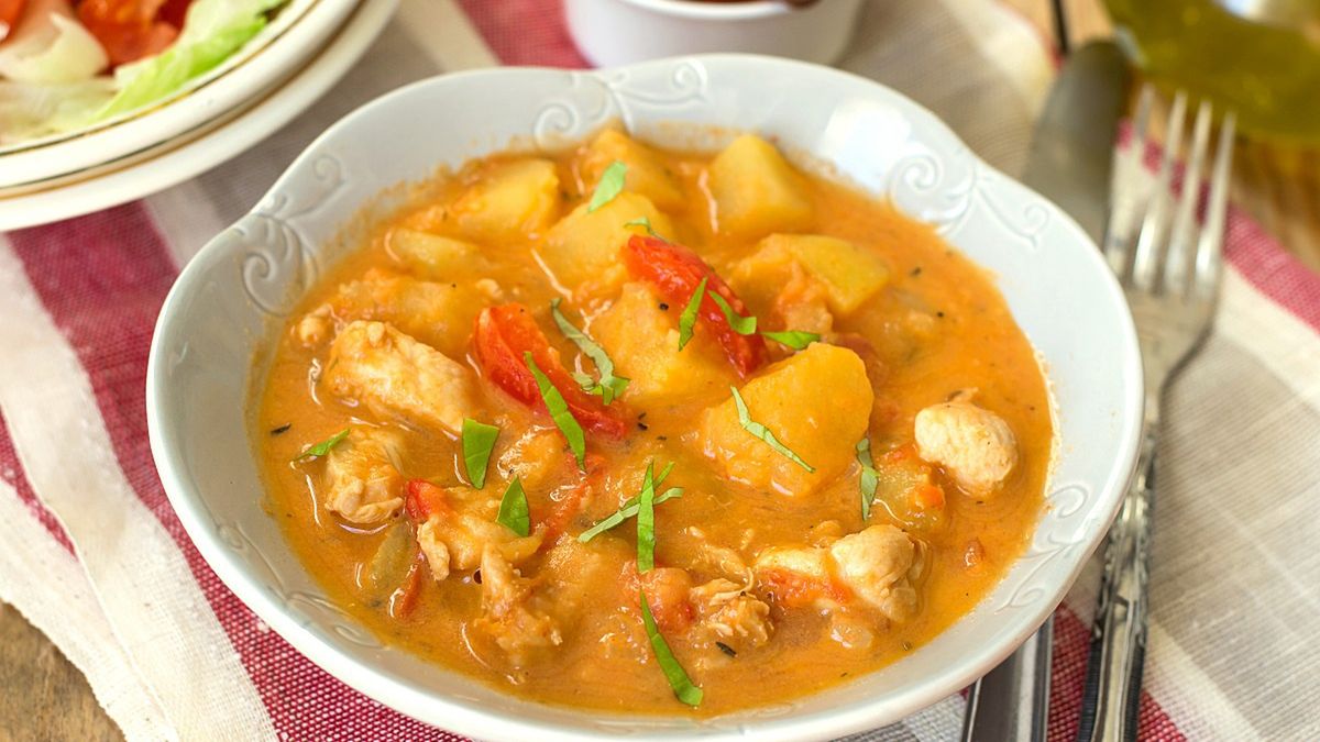 Jedz regularnie tę lekką zupę, a kilogramy zaczną lecieć w dół