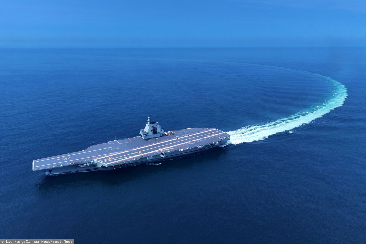 Chinese aircraft carrier detected off the coast of Taiwan