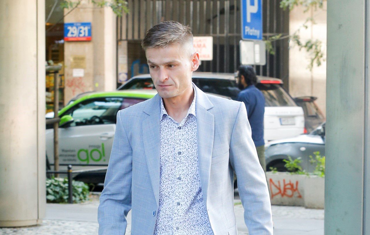  Tomasz Komenda