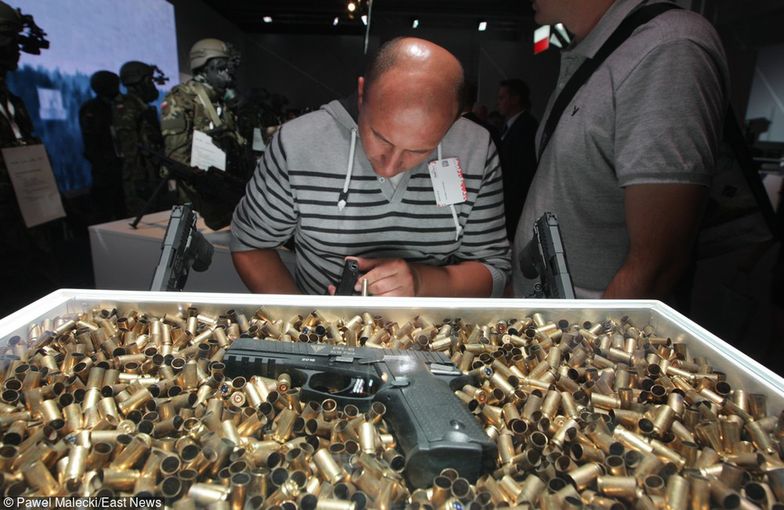 Pistolet samopowtarzalny PR-15 Ragun 9x19 mm - Fabryka Broni "Łucznik"