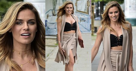 Natasza Urbańska wyprowadza zasznurowane piersi z "Dzień dobry TVN" (ZDJĘCIA)