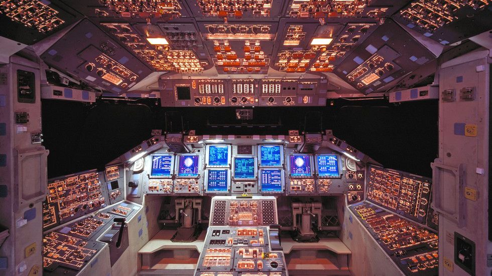 Jak zostać astronautą i ile wytrzymamy na obcych planetach bez kombinezonu? 1