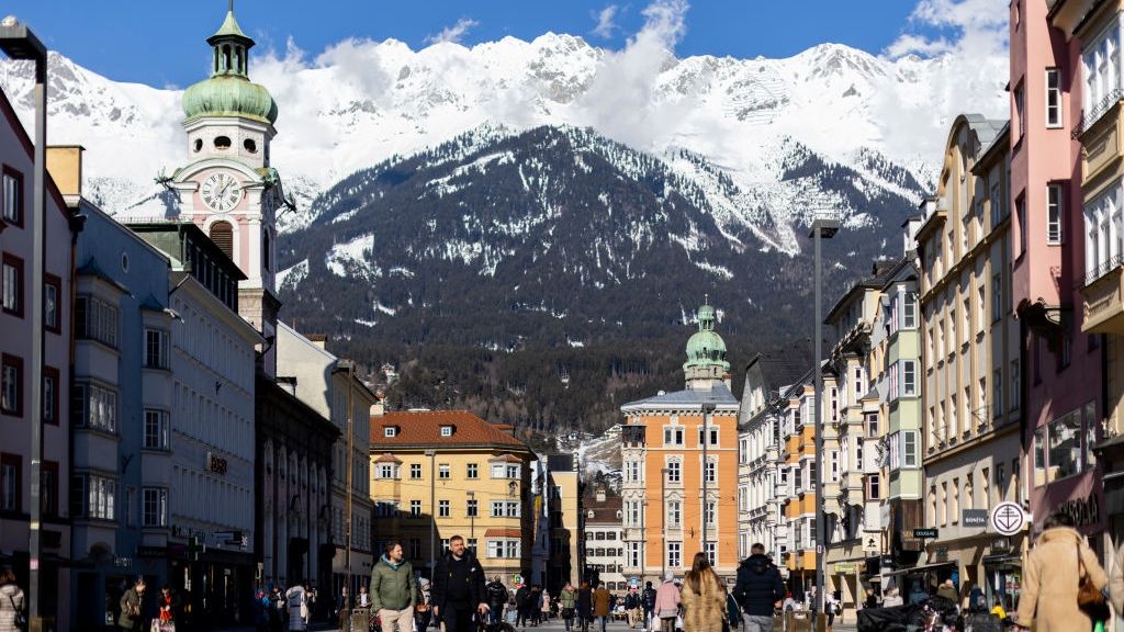 Austria chce przekazać najbardziej potrzebującym gospodarstwom po 500 euro. Ma to zrekompensować wysokie rachunki za prąd