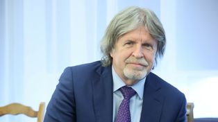 Były szef NFZ uderza w rząd ws. limitu zarobków lekarzy. "Komuno, wróć!"