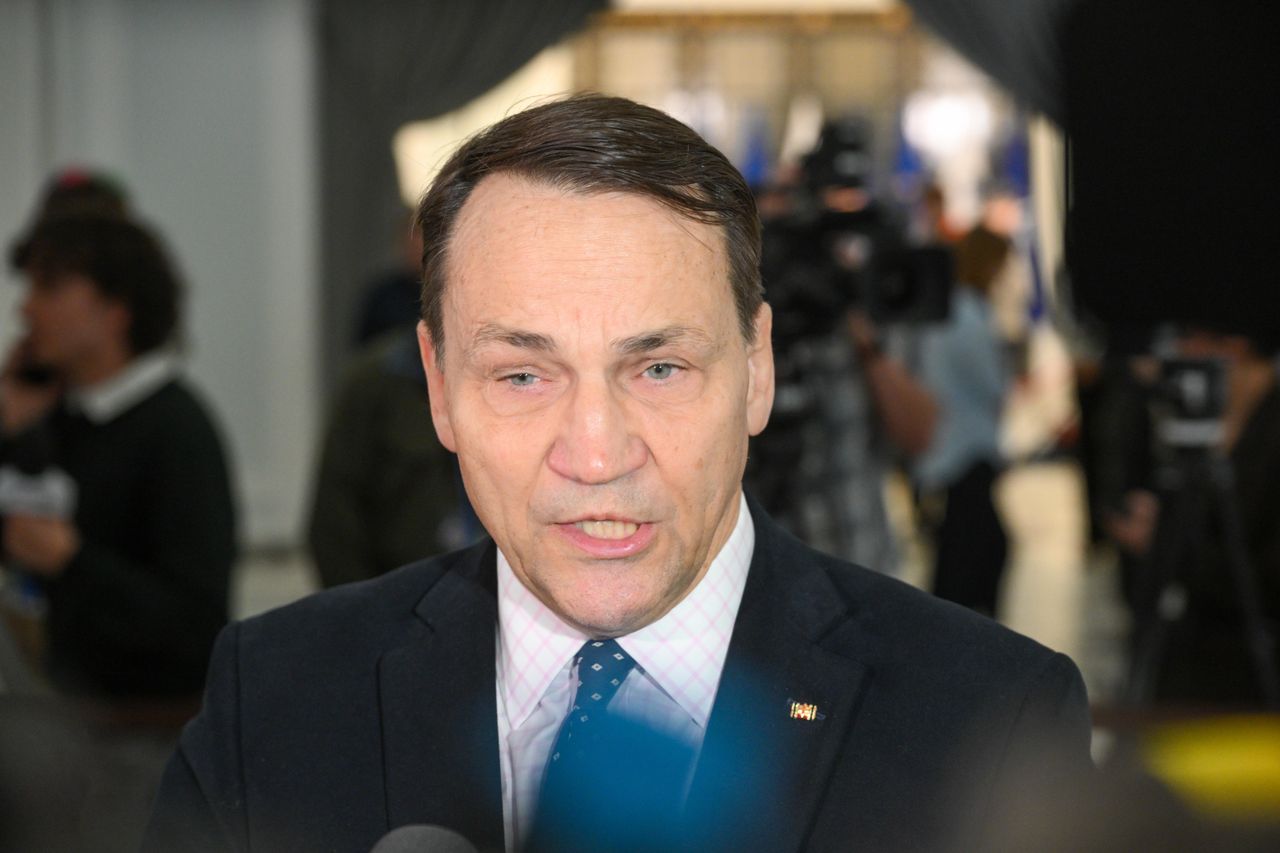 "Nie wiemy, czy Ukraina się wybroni". Sikorski ostrzega, w tle SAFE